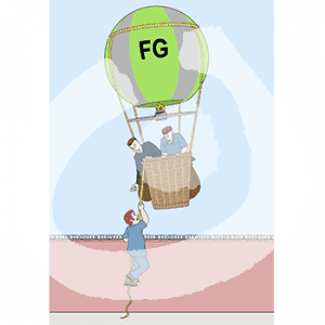 Zwei Personen stehen im Korb eines fliegenden Heißluftballons über einer Mauer mit Stacheldraht. Eine Person trägt Sträflingskleidung. Eine dritte Person in Sträflingskleidung klettert an einem Seil in den Korb.