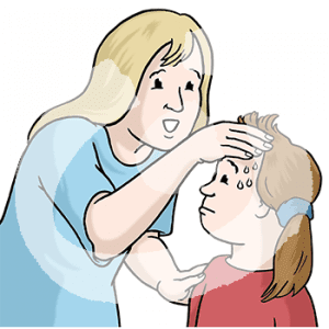 Eine Person hält einem Kind eine Hand auf die schwitzende Stirn.