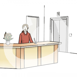 Eine Person steht hinter einem Tresen mit einem Stift. Dahinter ist ein Fahrstuhl.