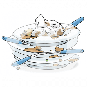 Vier dreckige gestapelte Teller mit Besteck und einer Servierte.