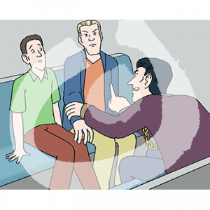 Ein ängstlicher Mann sitzt auf einer Bank. Ein anderer Mann sitzt daneben. Ein dritter wütender Mann hält den Arm des zweiten Mannes fest.