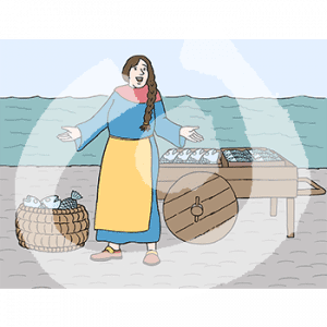 Eine fröhliche Frau in historischem Kleid und Schürze. Sie steht vor einem Wagen und einem Korb mit Fischen. Im Hintergrund ist das Wasser.