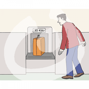 Eine Person steht neben einem Koffer auf einer Gepäckwage. Darüber steht: 30 Kilo.