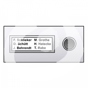 Eine Klingel mit sechs Namen auf dem Klingelschild.