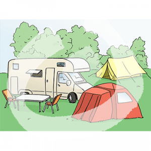 Zwei Zelte und ein Wohnwagen stehen auf einer Wiese. Daneben steht ein Tisch und zwei Stühle.