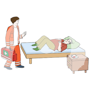 Eine Person liegt in einem Bett. Eine Person in Sanitätsuniform und Sanitätstasche hebt die Hand und steht vor dem Bett.
